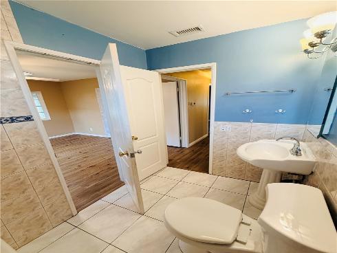 650 S Hazelwood , Anaheim, CA