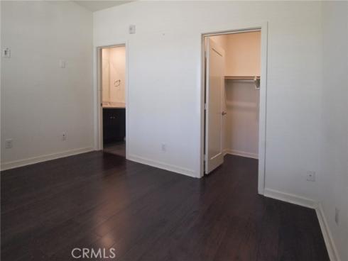 1581 E Lincoln , Anaheim, CA
