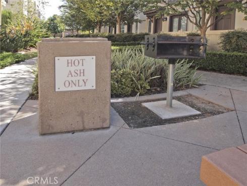 1581 E Lincoln , Anaheim, CA