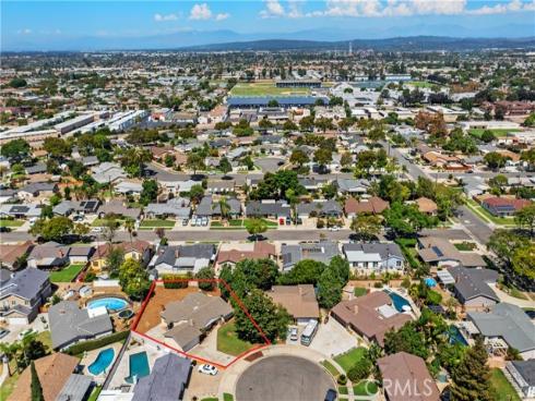 805 S Oakhaven  , Anaheim, CA