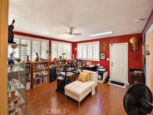 1521 W Crone , Anaheim, CA