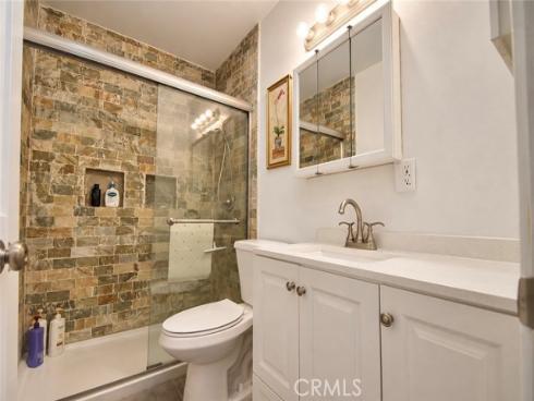 1521 W Crone , Anaheim, CA