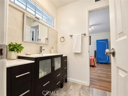1521 W Crone , Anaheim, CA