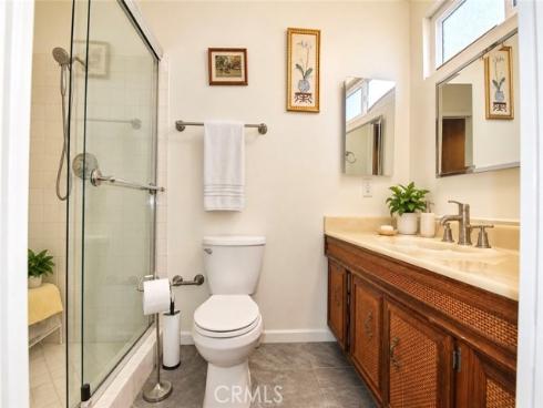 1521 W Crone , Anaheim, CA