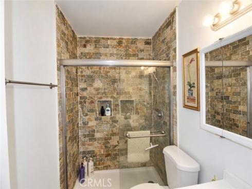 1521 W Crone , Anaheim, CA