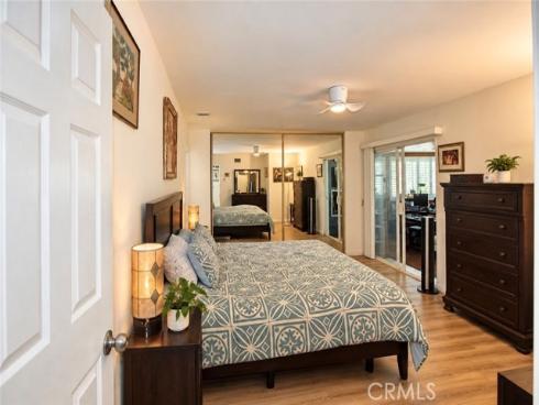 1521 W Crone , Anaheim, CA