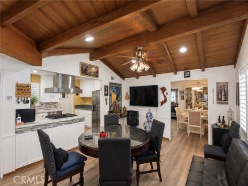 1521 W Crone , Anaheim, CA