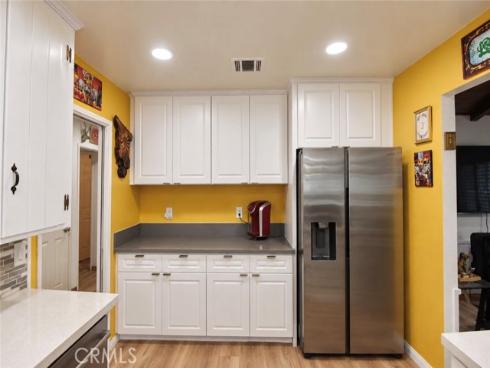 1521 W Crone , Anaheim, CA