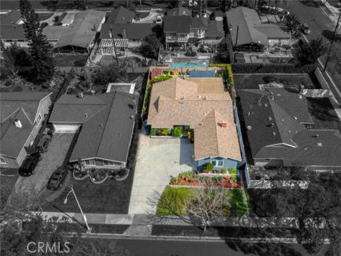 1521 W Crone , Anaheim, CA