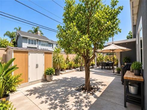 1521 W Crone , Anaheim, CA