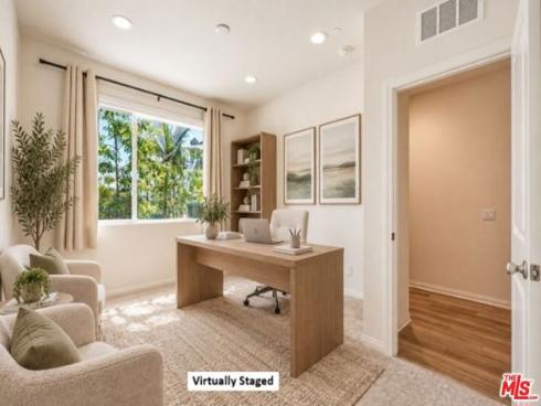 1095 N Harbor Blvd , Anaheim, CA