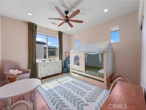 592 S Motif  , Anaheim, CA