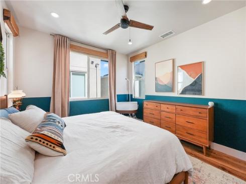 592 S Motif  , Anaheim, CA