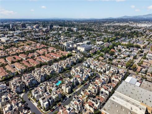 592 S Motif  , Anaheim, CA