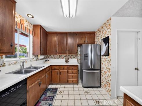 1903 W Chanticleer   Road, Anaheim, CA