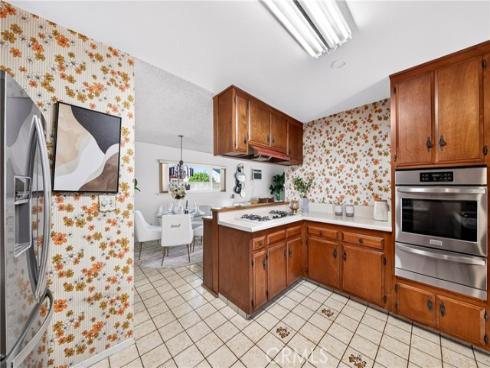 1903 W Chanticleer   Road, Anaheim, CA