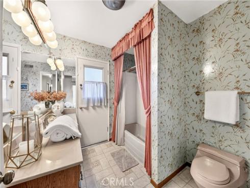 1903 W Chanticleer   Road, Anaheim, CA