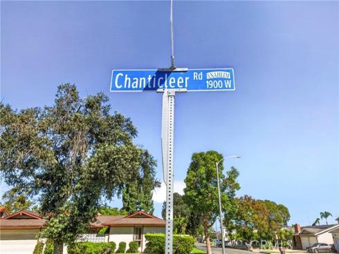 1903 W Chanticleer   Road, Anaheim, CA