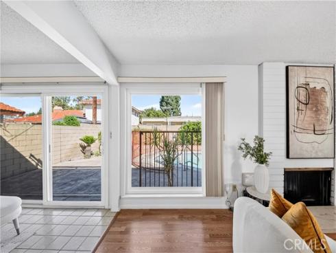 1903 W Chanticleer   Road, Anaheim, CA