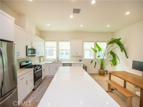923 E Mason  34  Lane, Anaheim, CA