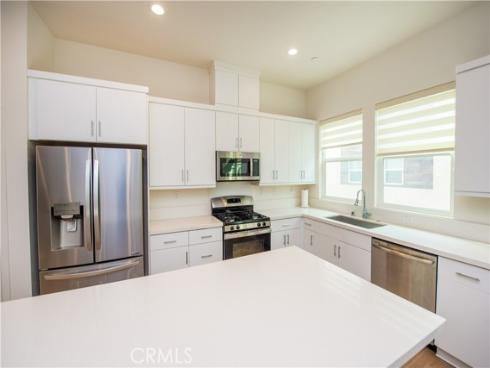 923 E Mason  34  Lane, Anaheim, CA