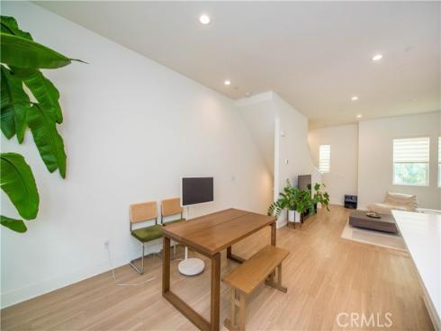923 E Mason  34  Lane, Anaheim, CA