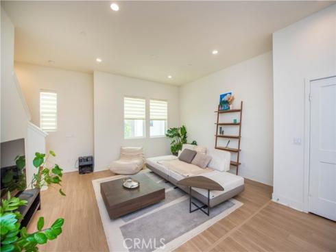 923 E Mason  34  Lane, Anaheim, CA