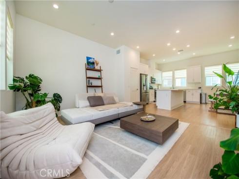 923 E Mason  34  Lane, Anaheim, CA
