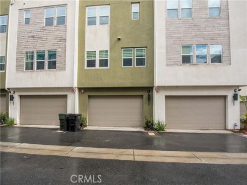 923 E Mason  34  Lane, Anaheim, CA