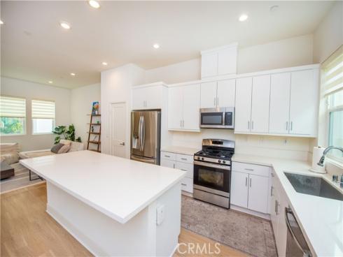 923 E Mason  34  Lane, Anaheim, CA