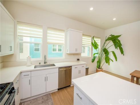 923 E Mason  34  Lane, Anaheim, CA
