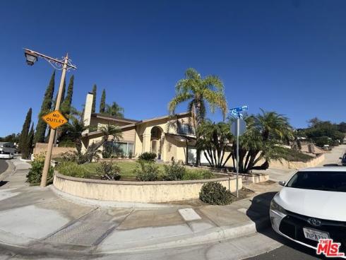 910 S Peary   Way, Anaheim, CA