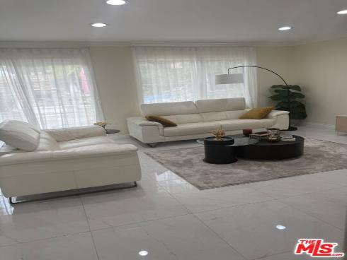 910 S Peary   Way, Anaheim, CA