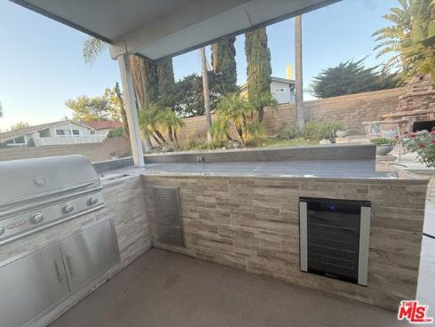 910 S Peary   Way, Anaheim, CA