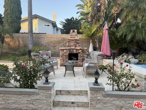 910 S Peary   Way, Anaheim, CA