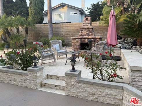 910 S Peary   Way, Anaheim, CA