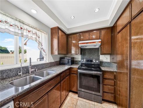 1455 W Cerritos 32 Avenue, Anaheim, CA