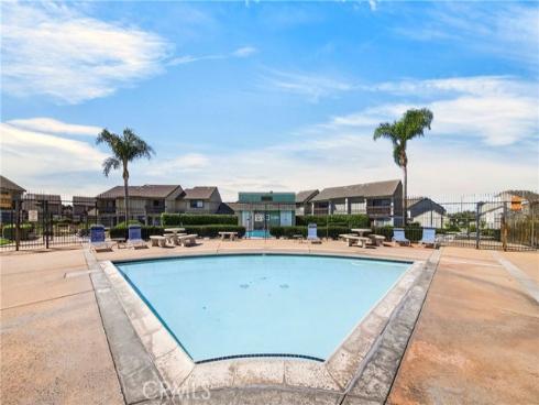 1455 W Cerritos 32 Avenue, Anaheim, CA