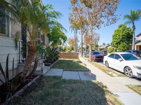 520 E Adele , Anaheim, CA