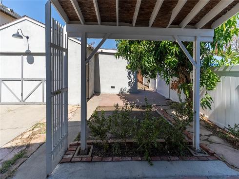 520 E Adele , Anaheim, CA