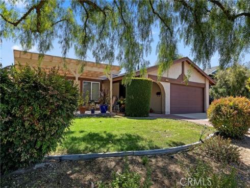 438  Castlegate   Lane, Brea, CA