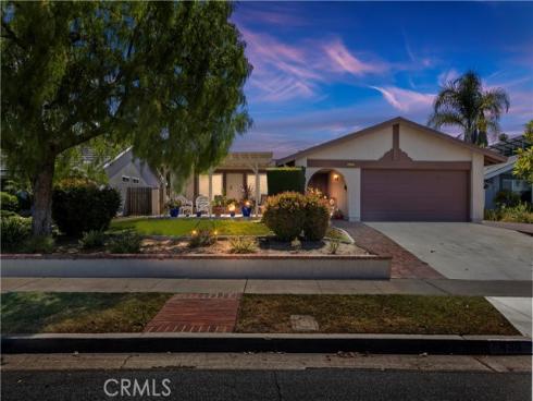 438  Castlegate   Lane, Brea, CA