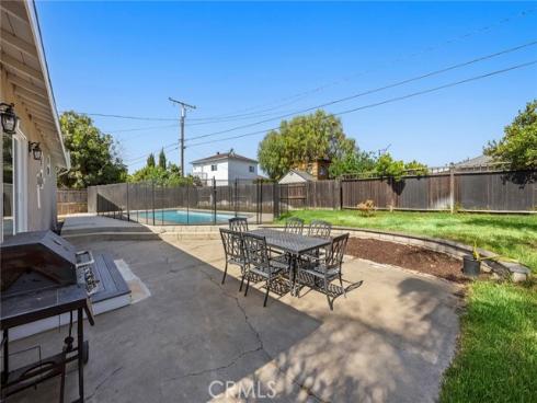 227  Oak   Place, Brea, CA