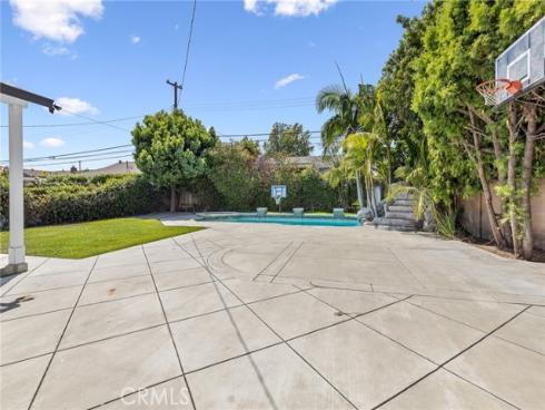 817  Chestnut   Avenue, Brea, CA