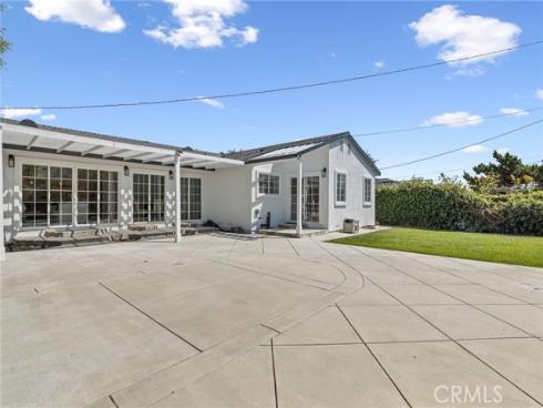 817  Chestnut   Avenue, Brea, CA