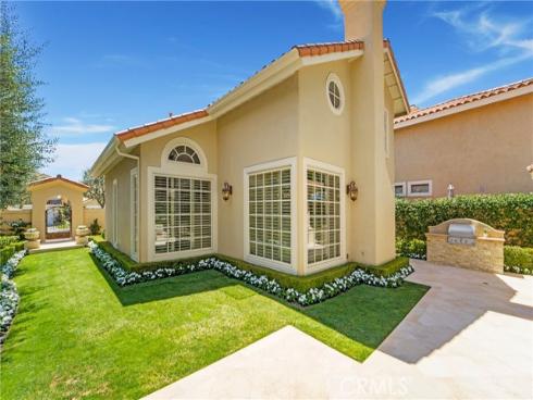 841 E Chisholm   Court, Brea, CA