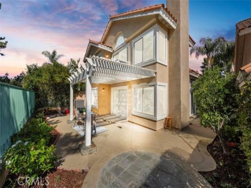 870 E Buchanan   Court, Brea, CA