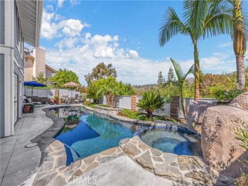 917  Malibu Canyon   Road, Brea, CA