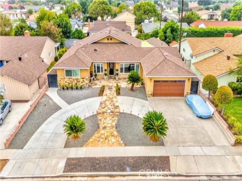 810  Cedar   Avenue, Brea, CA