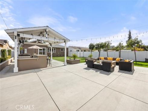 907  Chestnut   Avenue, Brea, CA